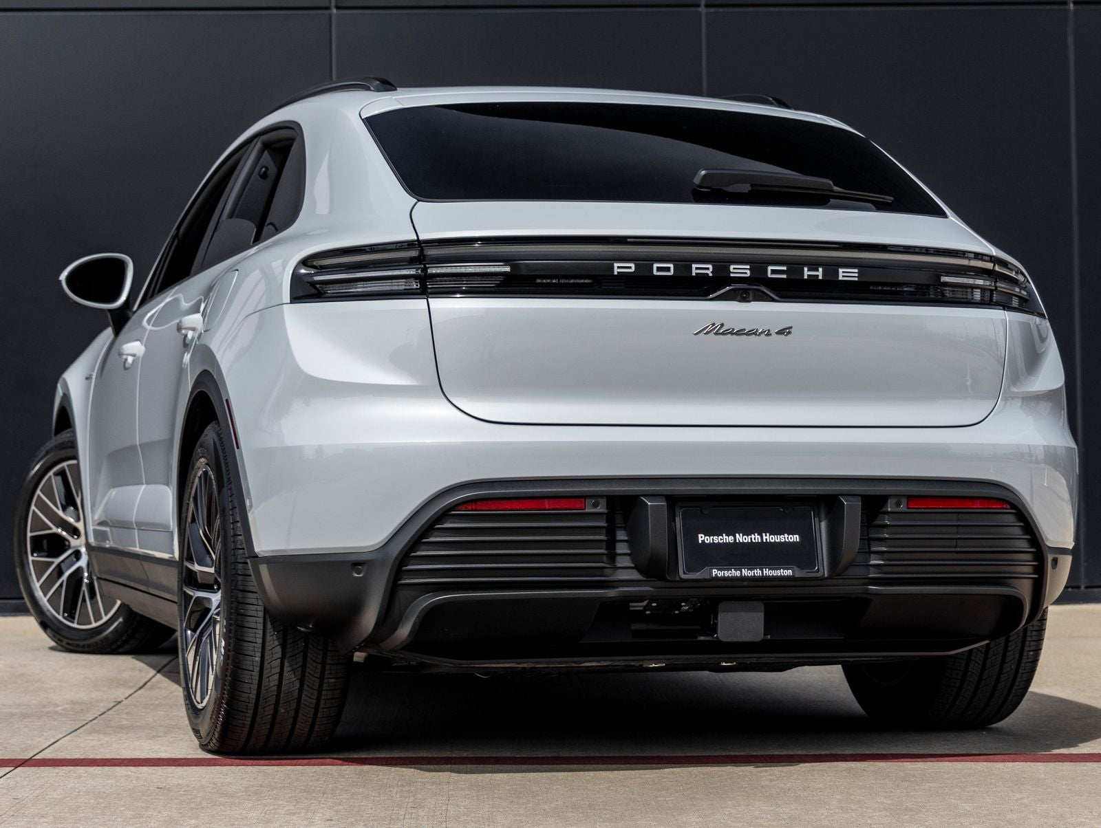 2026 Porsche Macan Macan 4 Electric