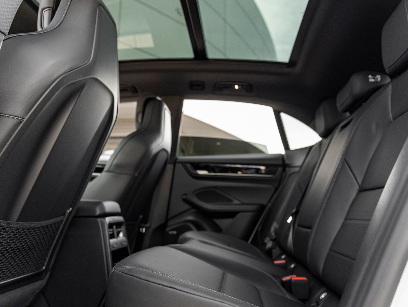2026 Porsche Macan Macan 4 Electric