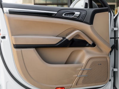 2017 Porsche Cayenne Cayenne S