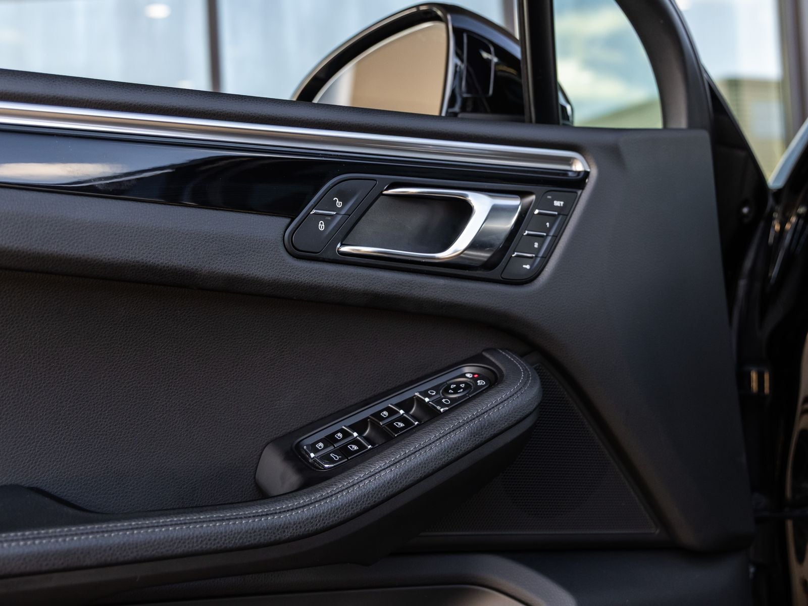 2018 Porsche Macan S