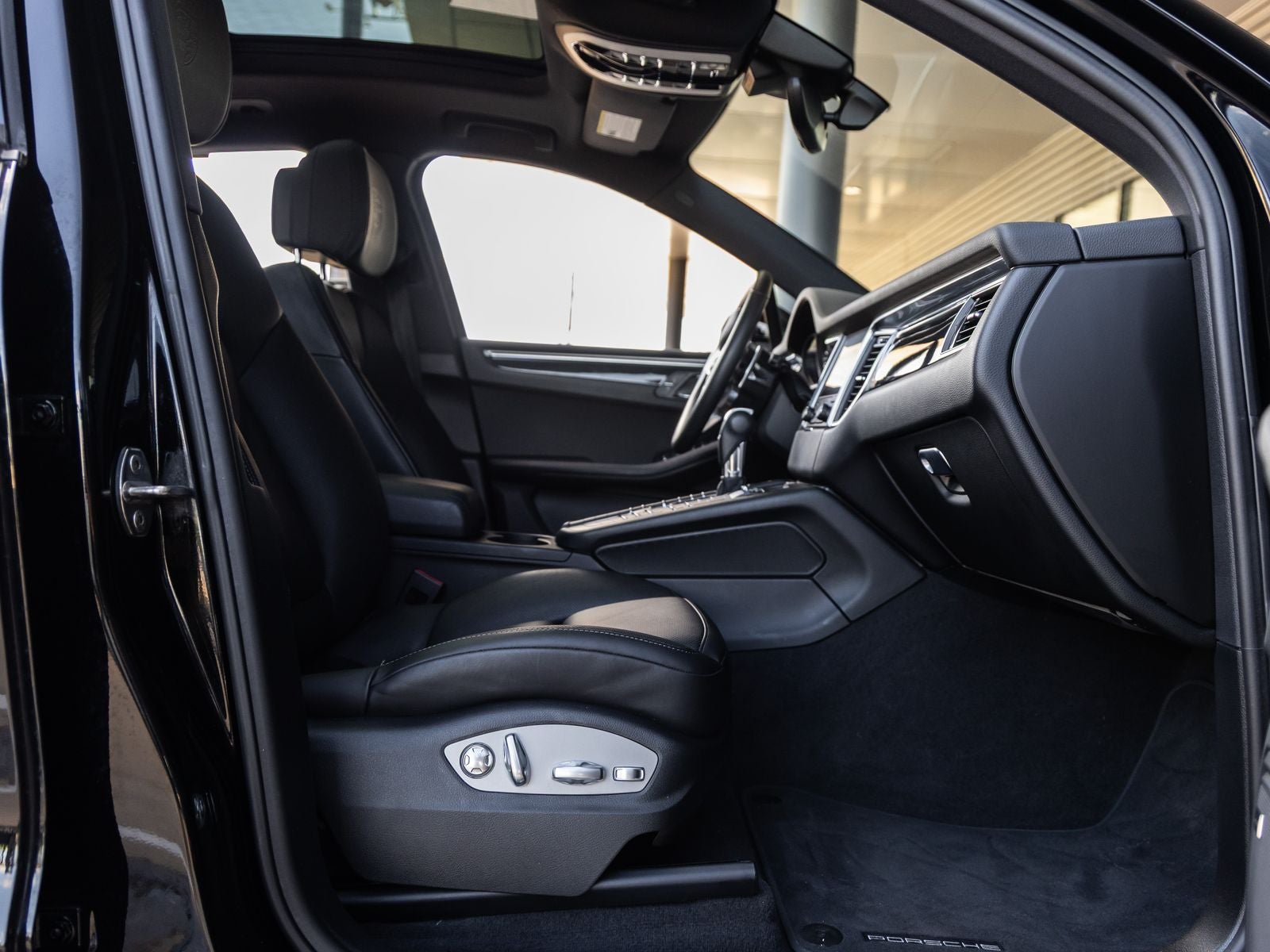 2018 Porsche Macan S