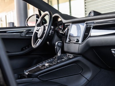 2018 Porsche Macan S