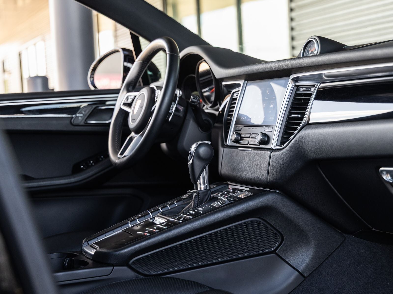 2018 Porsche Macan S