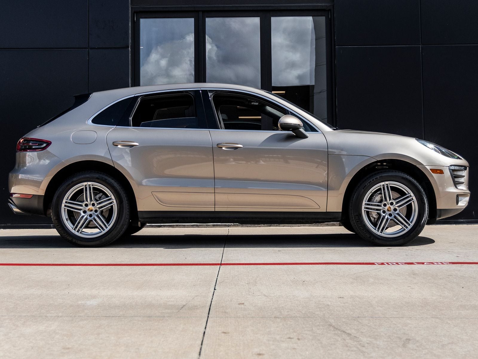 2015 Porsche Macan S