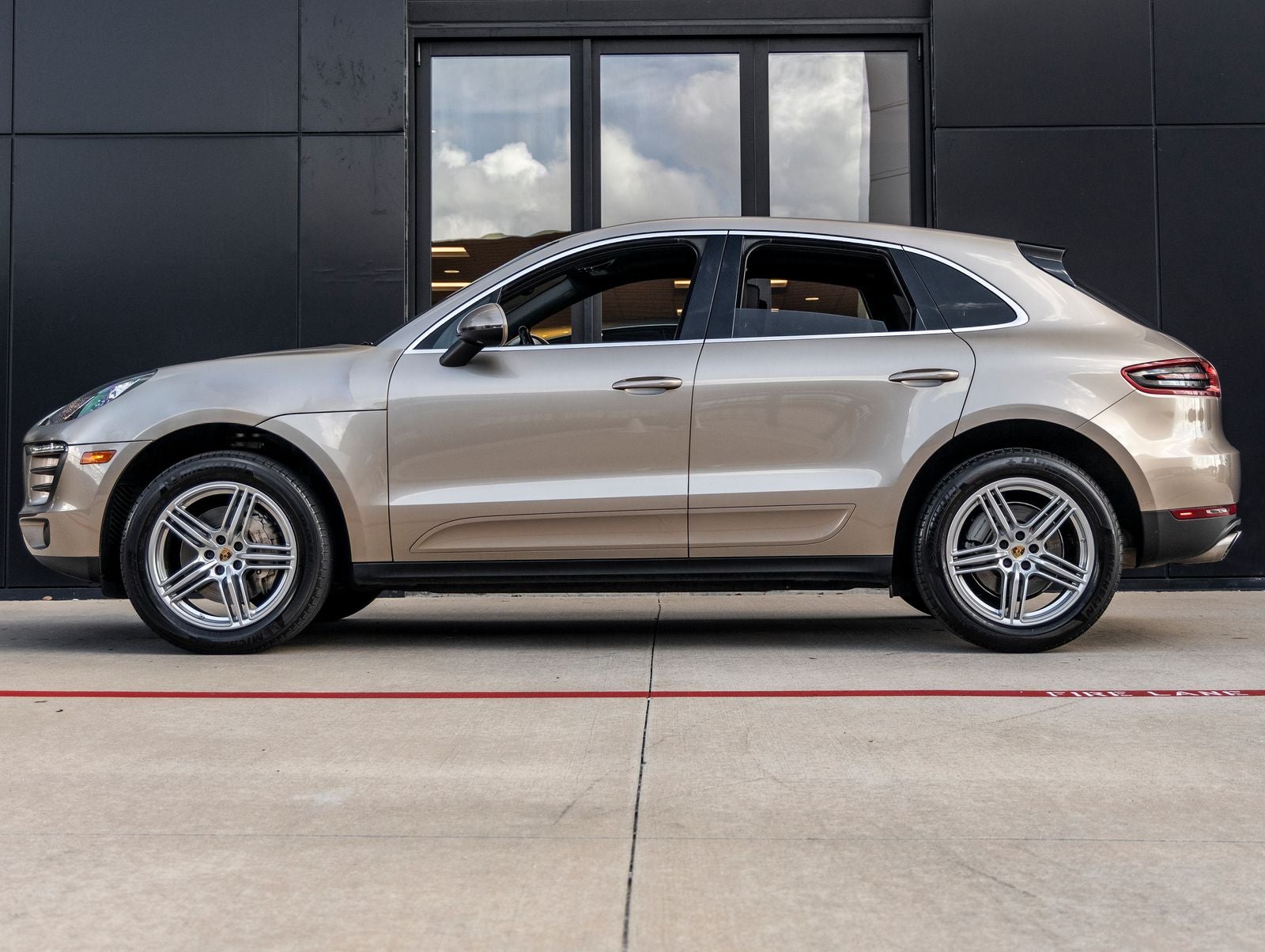 2015 Porsche Macan S