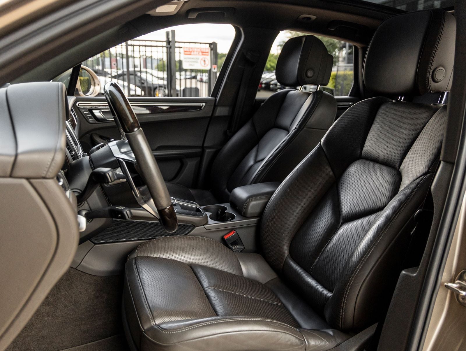 2015 Porsche Macan S