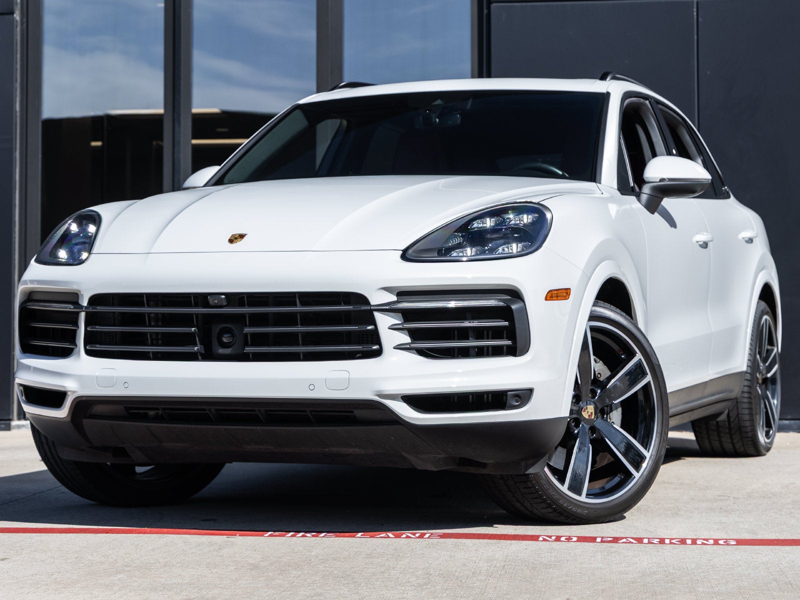 2023 Porsche Cayenne S Platinum Edition