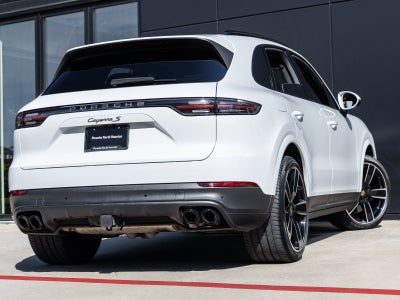 2023 Porsche Cayenne S Platinum Edition