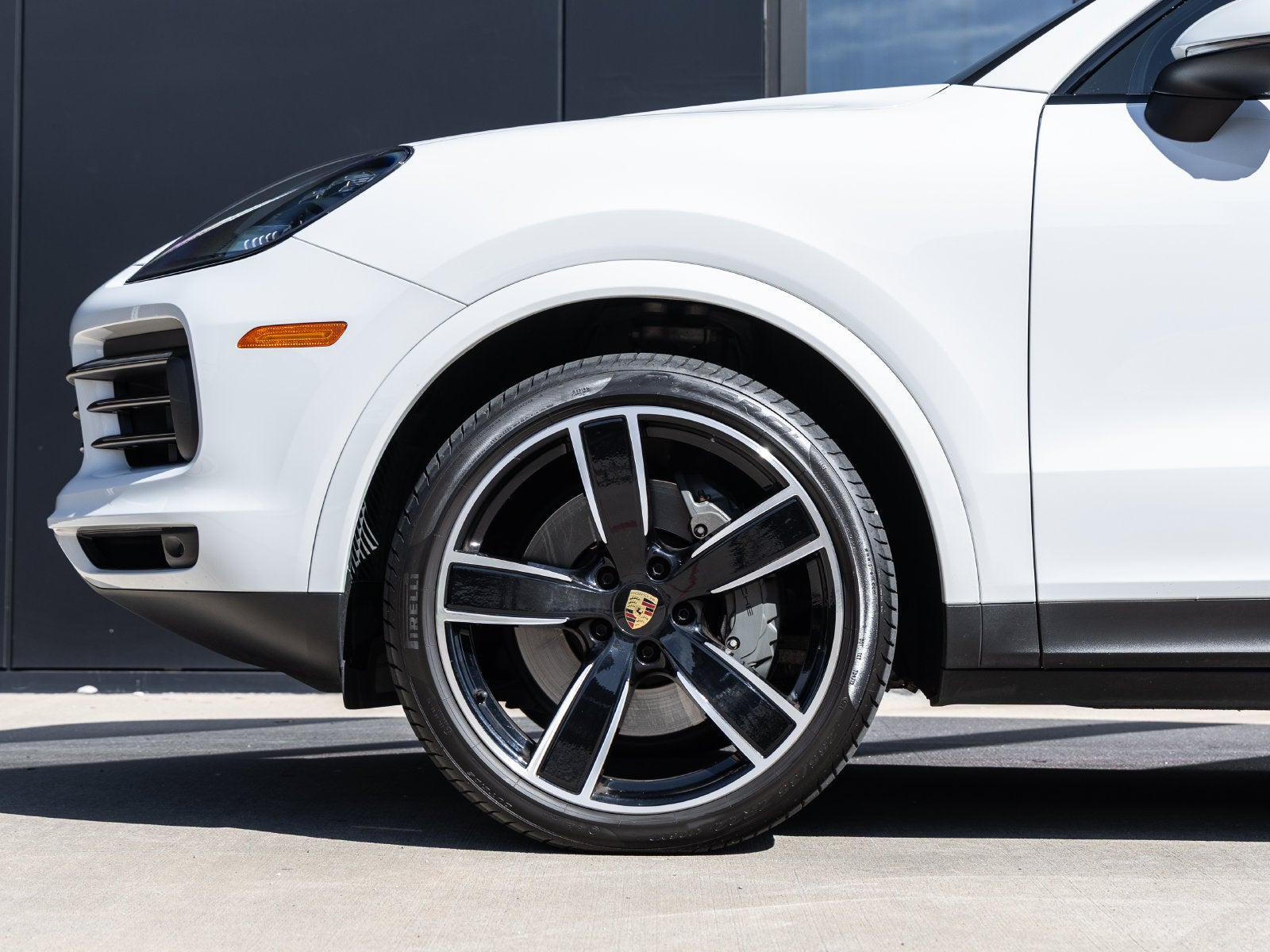 2023 Porsche Cayenne S Platinum Edition