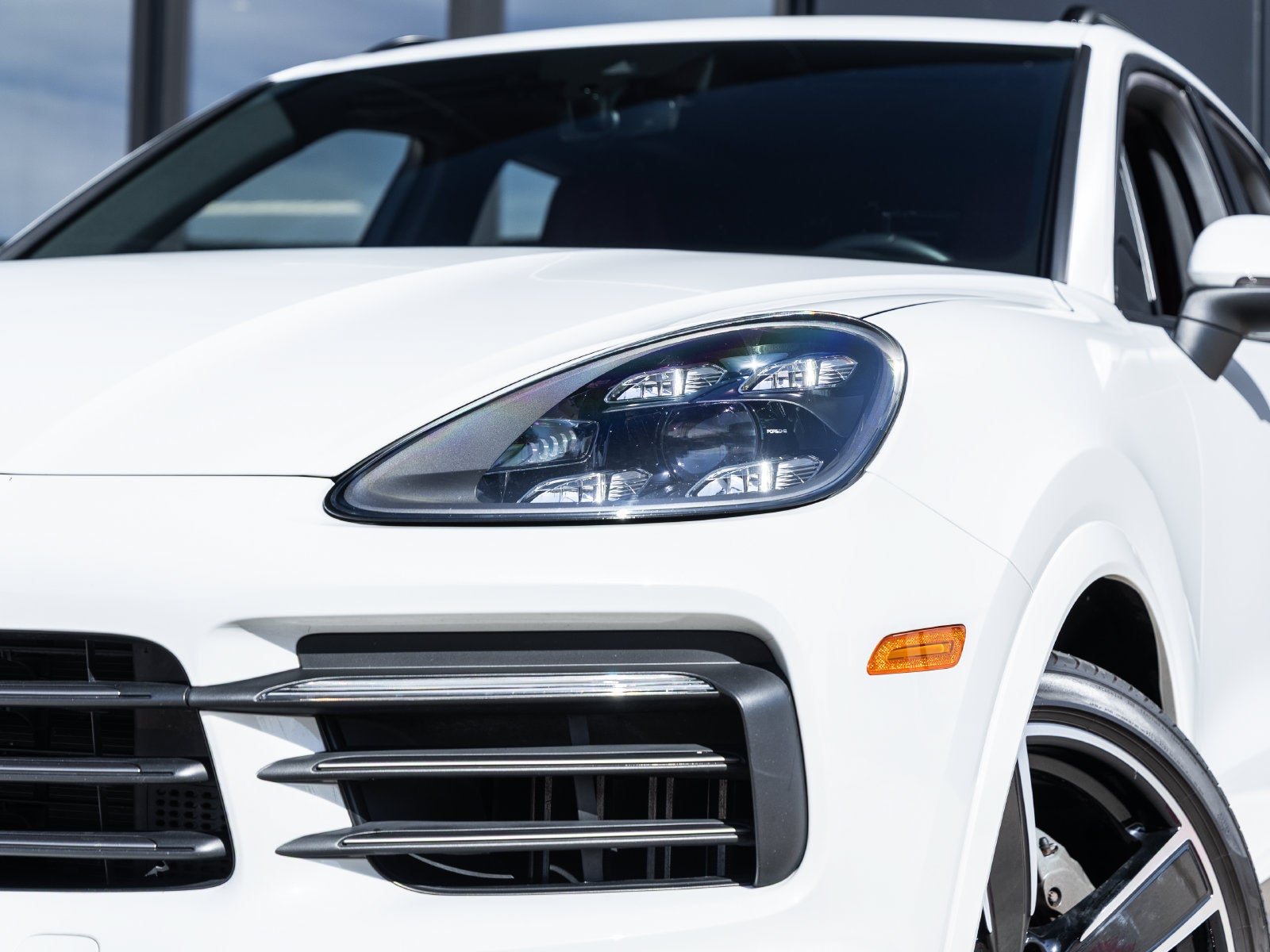 2023 Porsche Cayenne S Platinum Edition