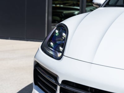 2023 Porsche Cayenne S Platinum Edition
