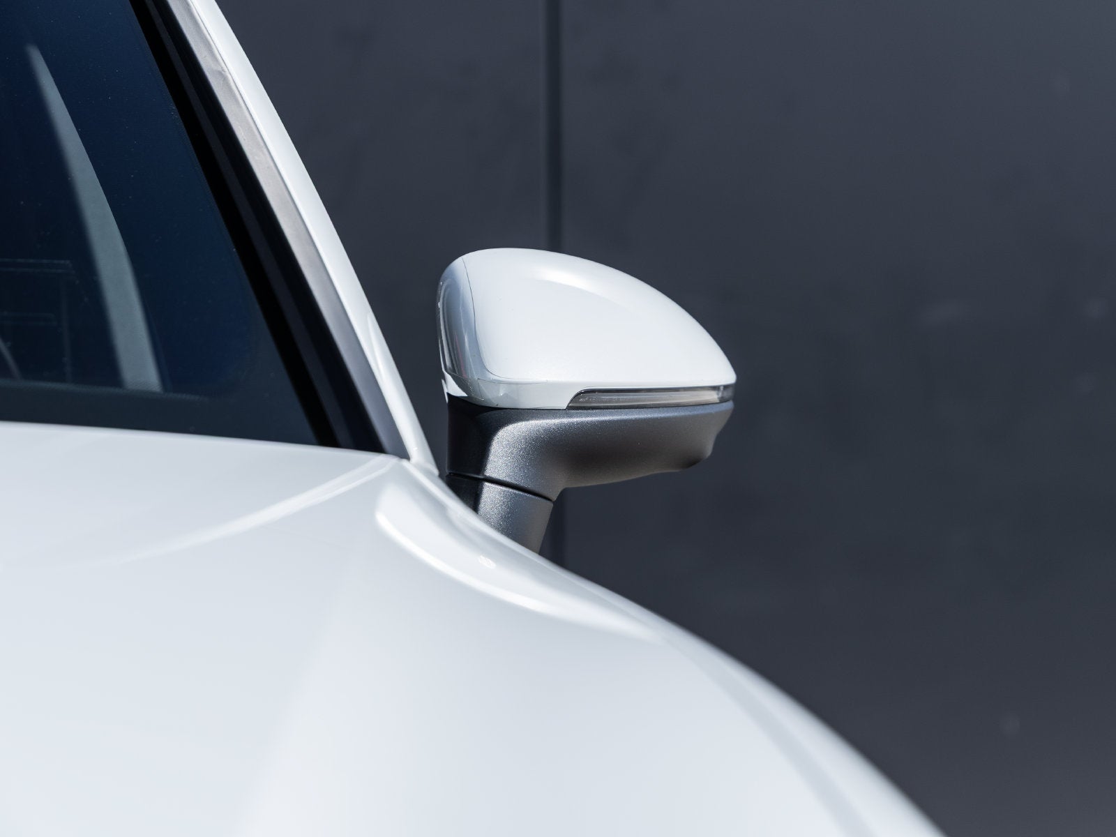 2023 Porsche Cayenne S Platinum Edition