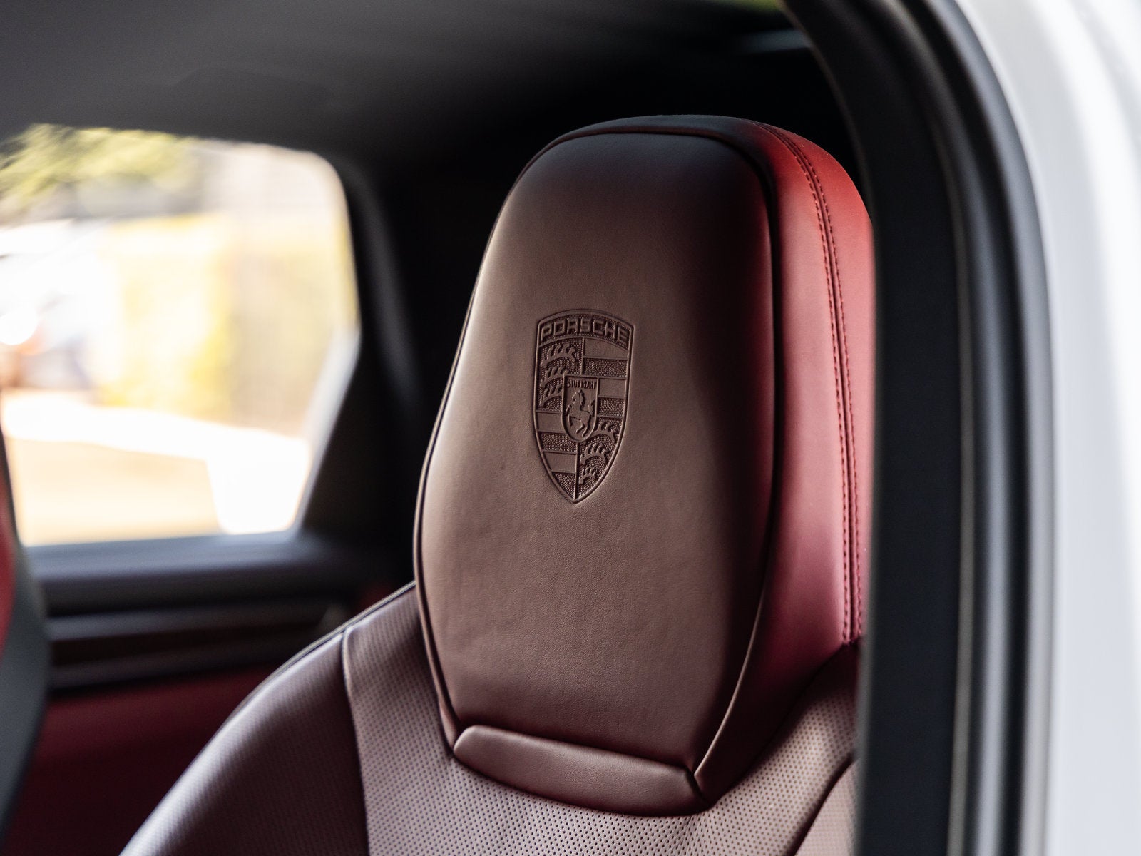 2023 Porsche Cayenne S Platinum Edition