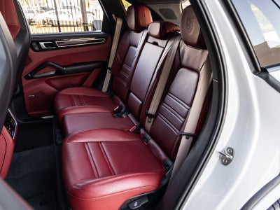 2023 Porsche Cayenne S Platinum Edition