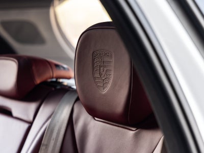 2023 Porsche Cayenne S Platinum Edition