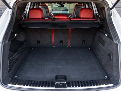 2023 Porsche Cayenne S Platinum Edition