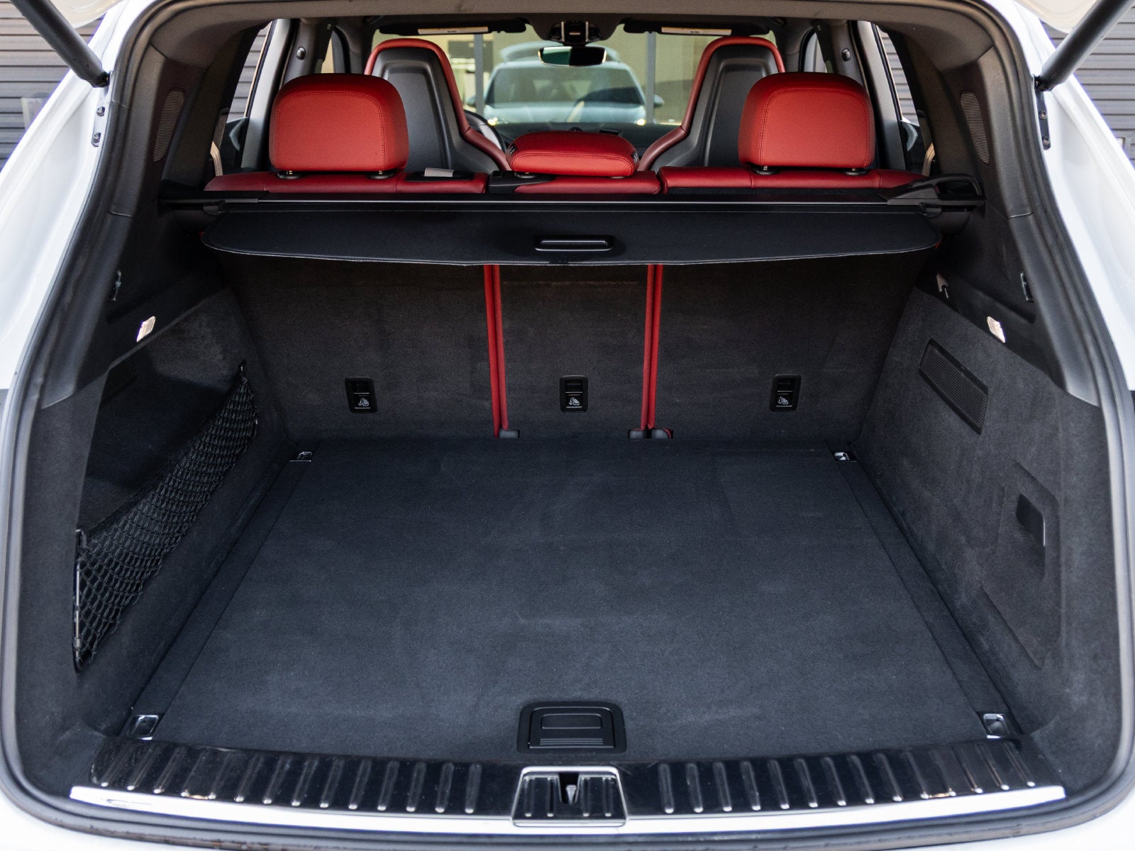 2023 Porsche Cayenne S Platinum Edition
