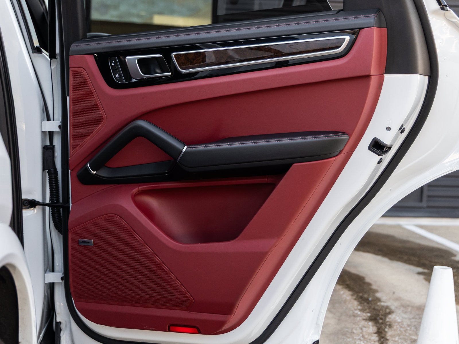 2023 Porsche Cayenne S Platinum Edition
