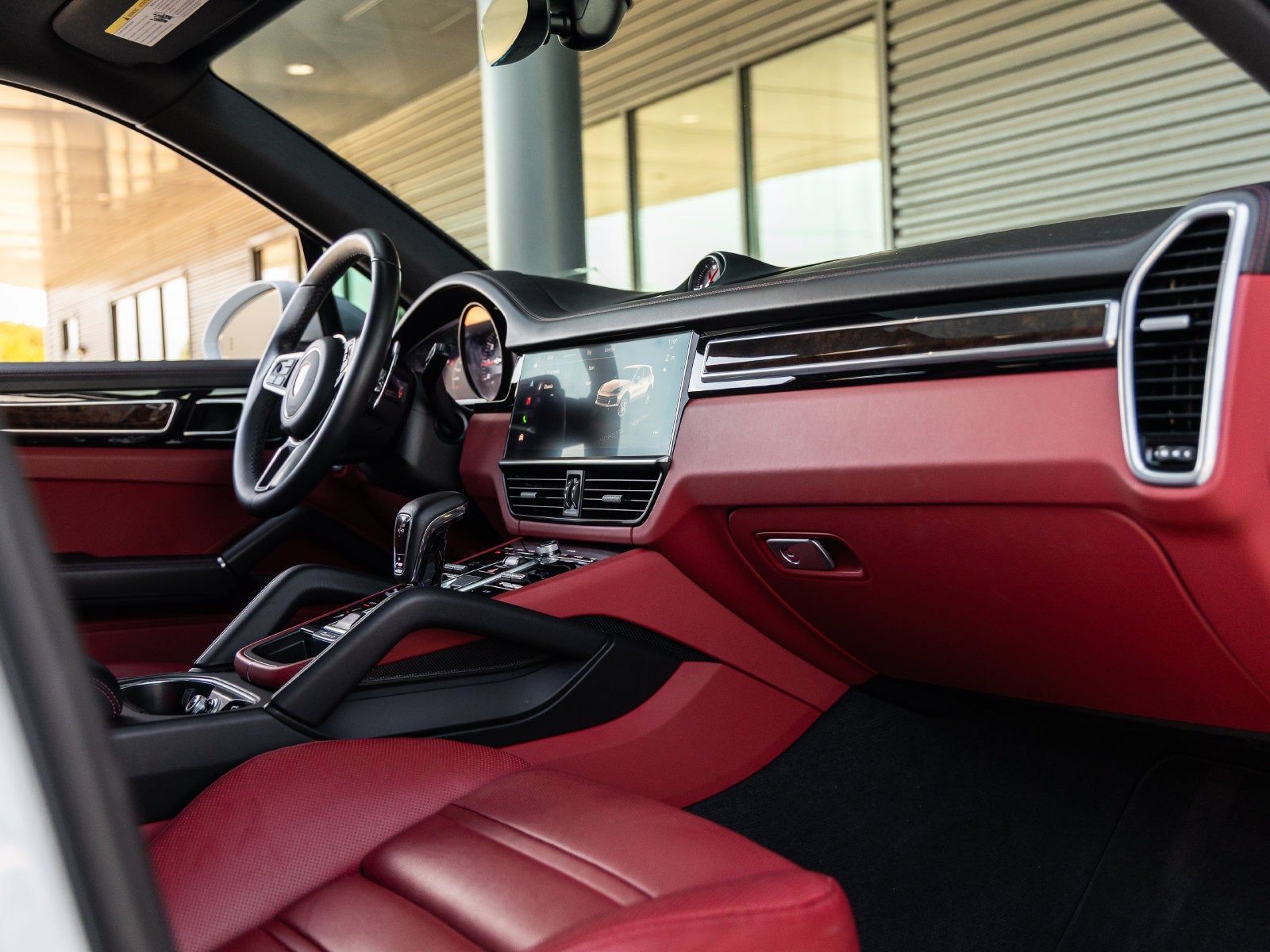 2023 Porsche Cayenne S Platinum Edition