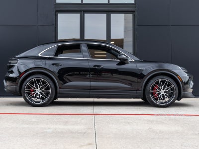 2025 Porsche Macan Macan 4S Electric
