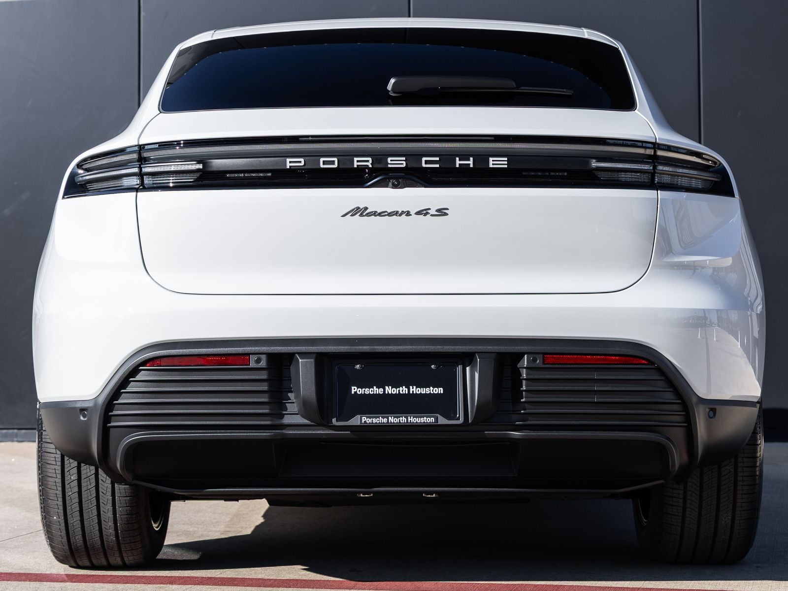 2025 Porsche Macan Macan 4S Electric