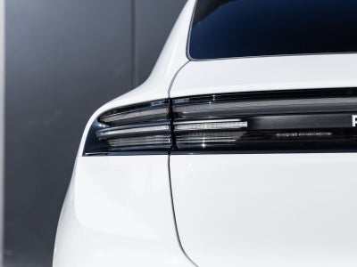 2025 Porsche Macan Macan 4S Electric