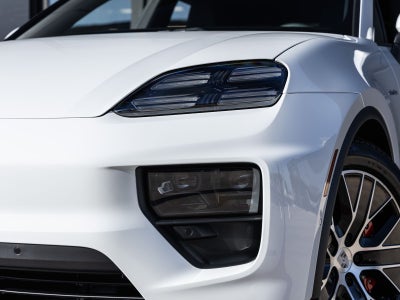 2025 Porsche Macan Macan 4S Electric