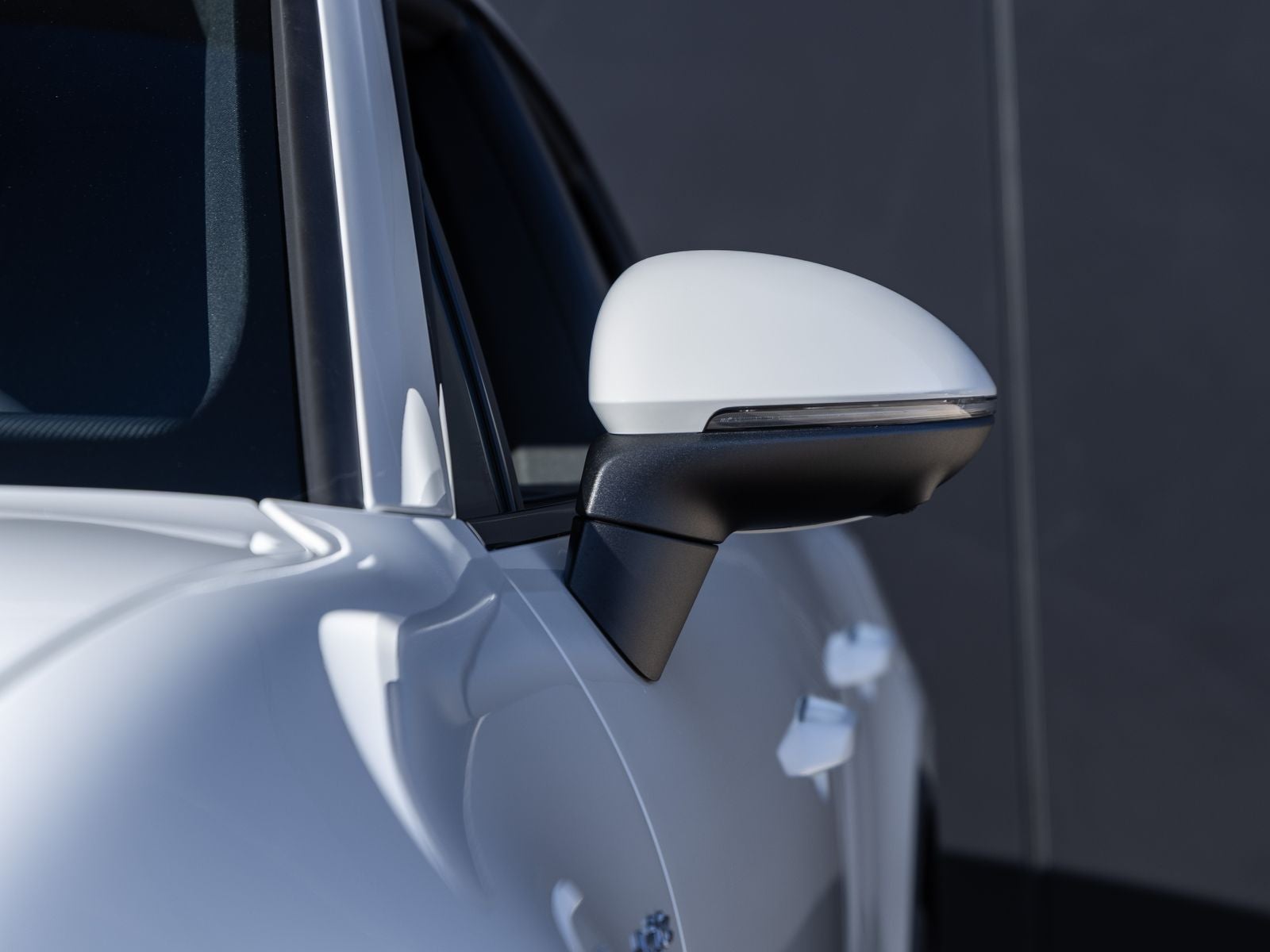 2025 Porsche Macan Macan 4S Electric
