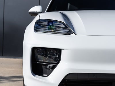 2025 Porsche Macan Macan 4S Electric