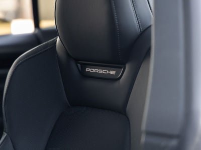 2025 Porsche Macan Macan 4S Electric