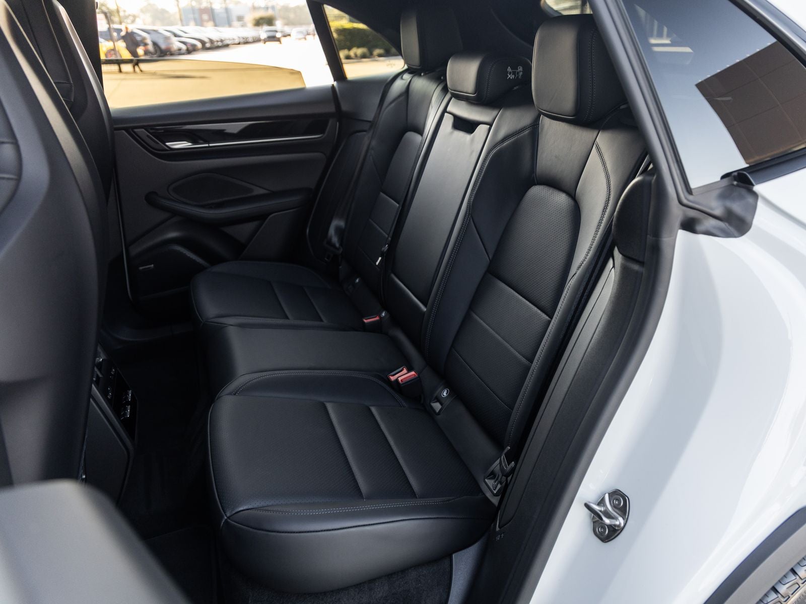 2025 Porsche Macan Macan 4S Electric