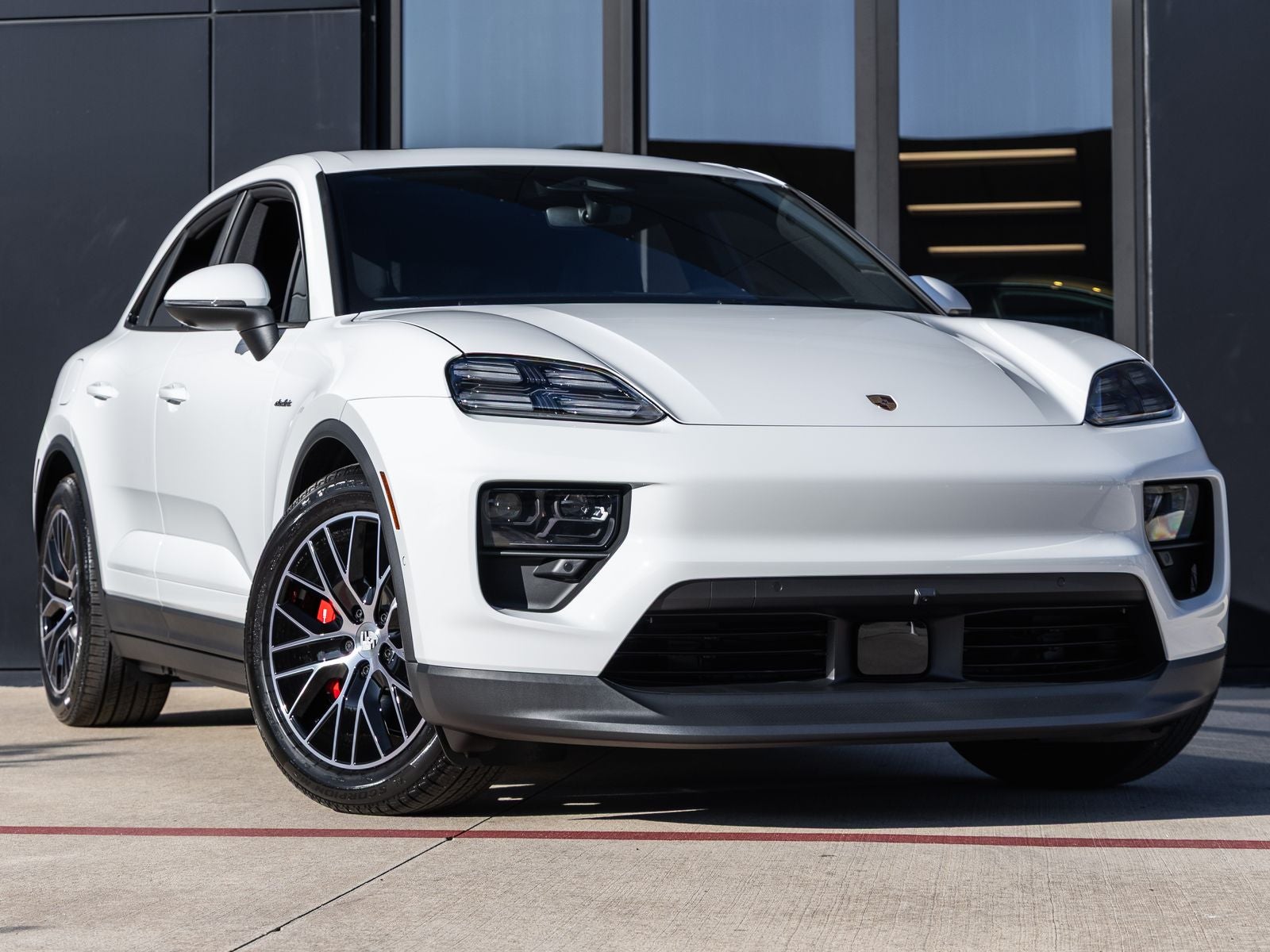 2025 Porsche Macan Macan 4S Electric