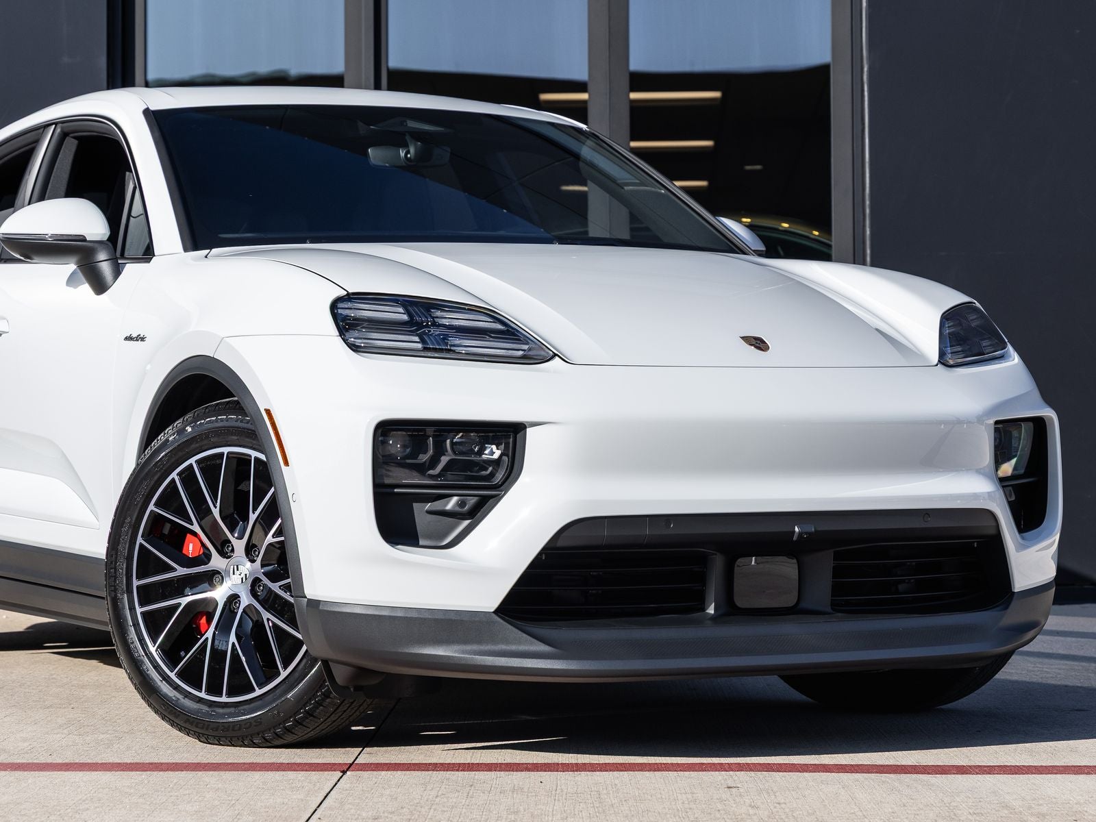 2025 Porsche Macan Macan 4S Electric