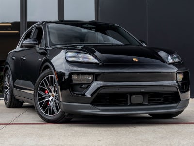 2025 Porsche Macan Macan 4S Electric