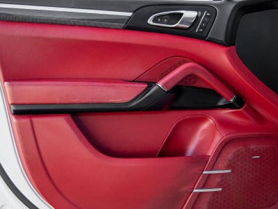 2018 Porsche Cayenne Cayenne Turbo