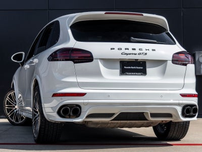 2017 Porsche Cayenne GTS
