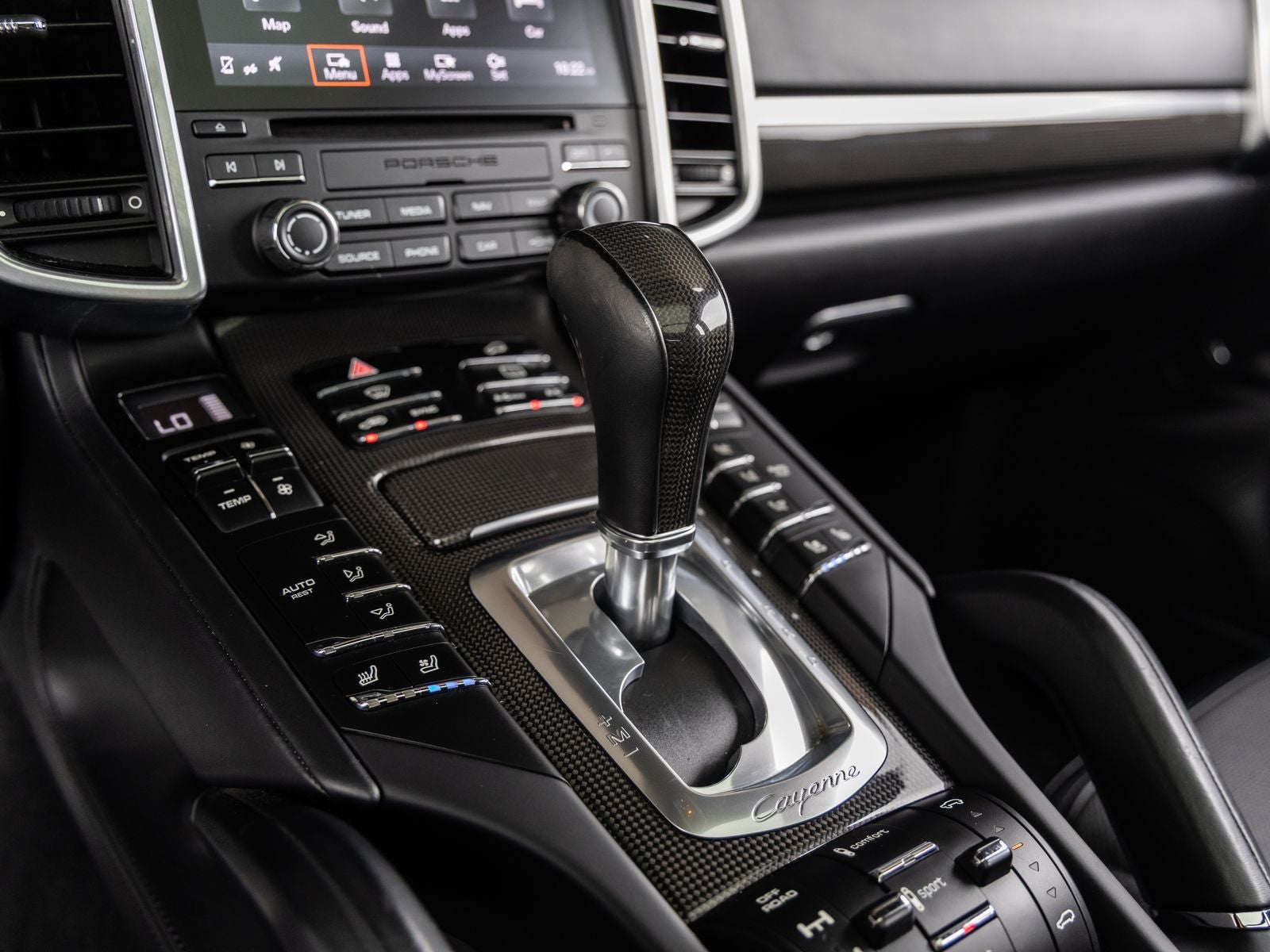 2018 Porsche Cayenne Cayenne GTS