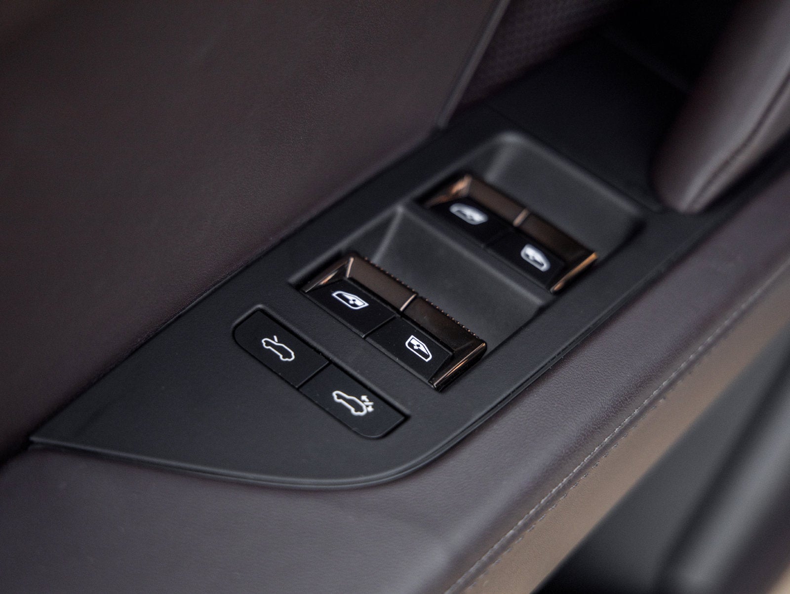 2026 Porsche Cayenne Cayenne Turbo Electric