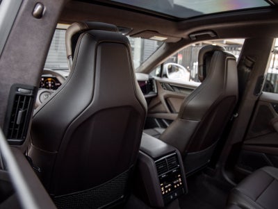 2026 Porsche Cayenne Cayenne Turbo Electric