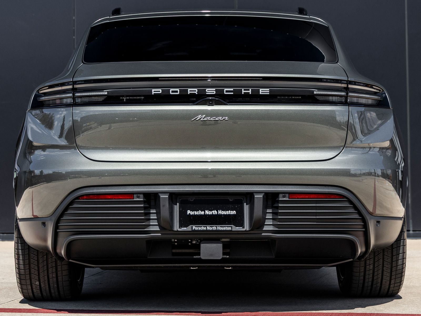 2026 Porsche Macan Macan Electric