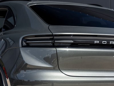 2026 Porsche Macan Macan Electric