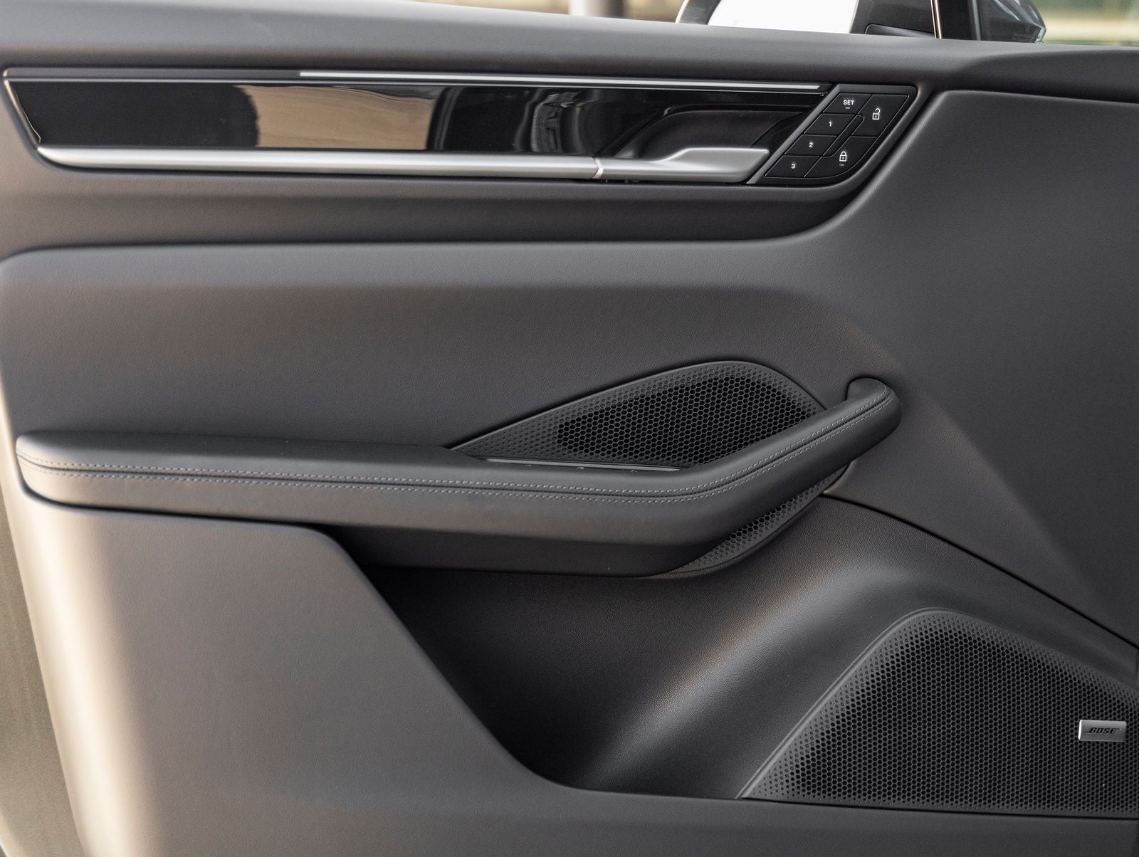 2026 Porsche Macan Macan Electric
