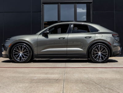 2026 Porsche Macan Macan Electric