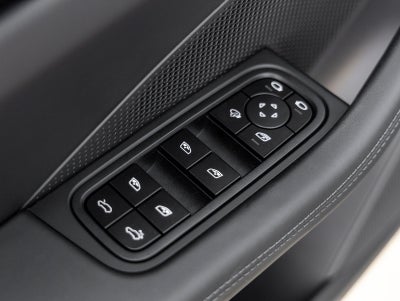 2026 Porsche Macan Macan Electric