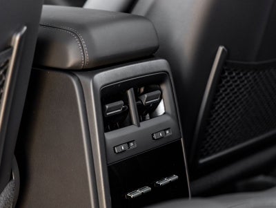 2026 Porsche Macan Macan Electric