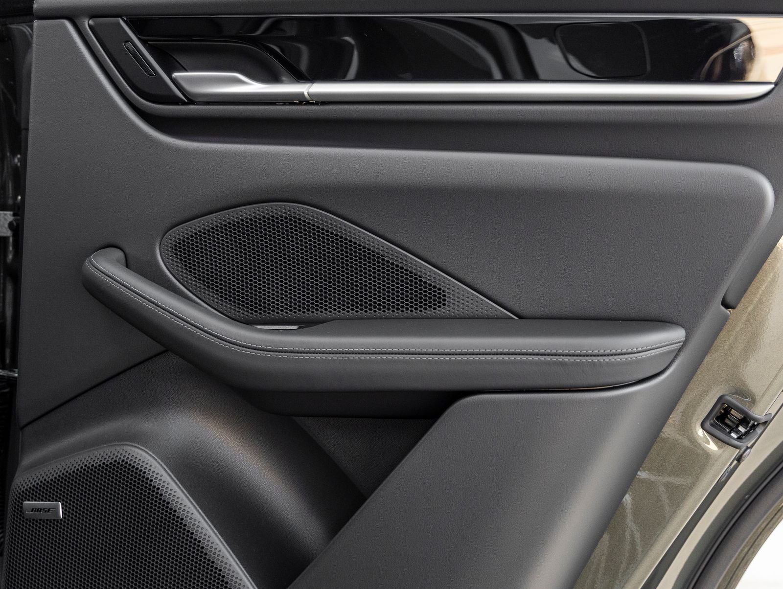 2026 Porsche Macan Macan Electric
