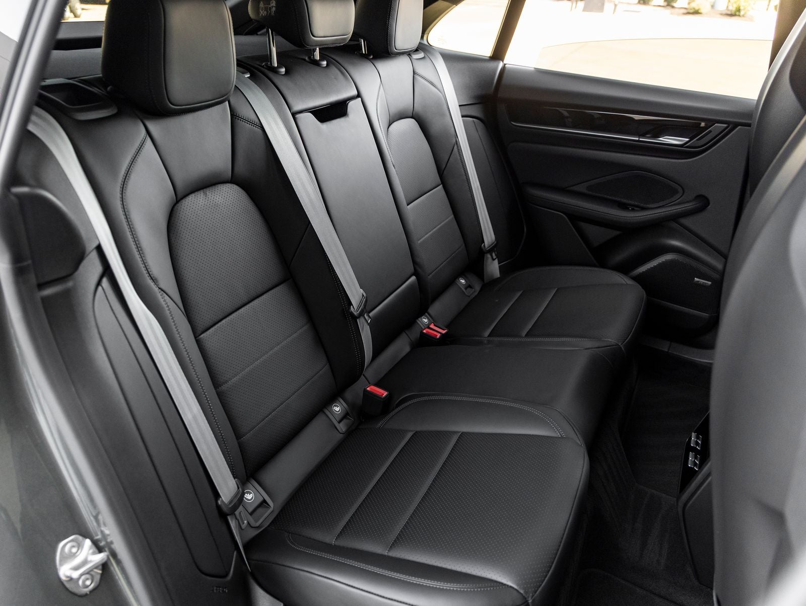 2026 Porsche Macan Macan Electric