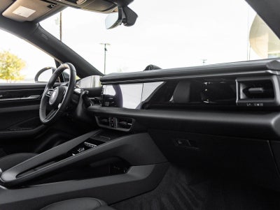 2026 Porsche Macan Macan Electric