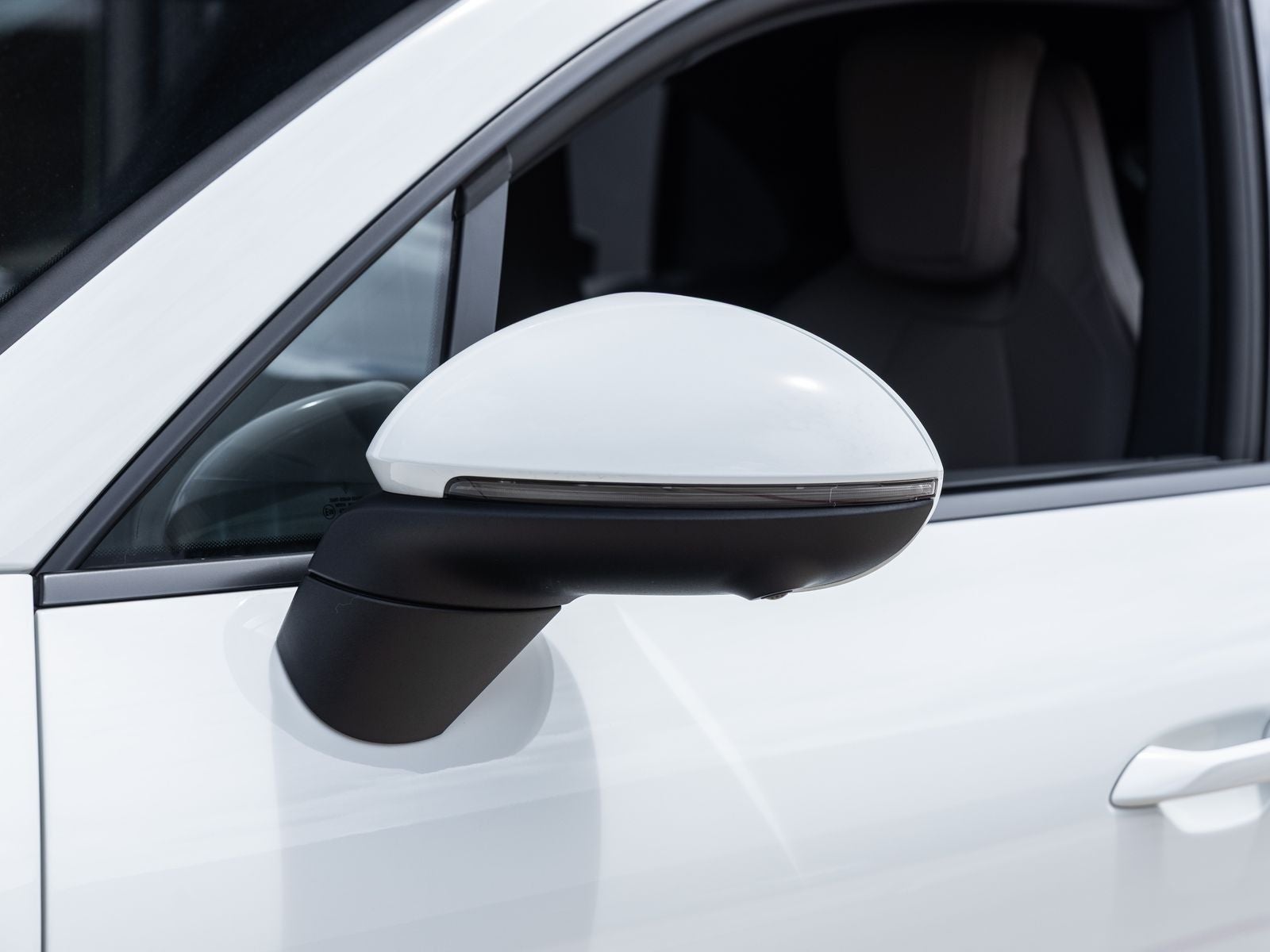 2025 Porsche Macan Electric