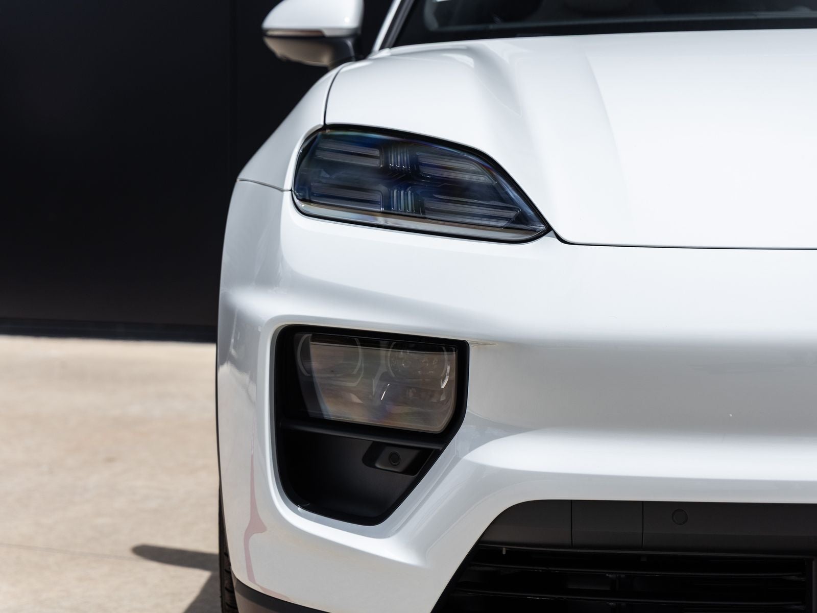 2025 Porsche Macan Electric